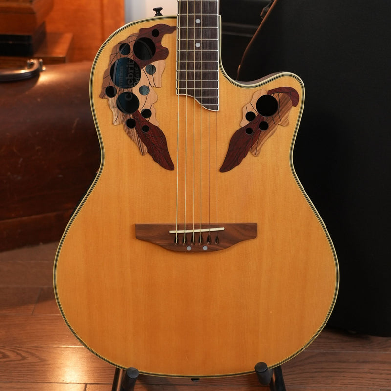 Ovation CS257 Celebrity Deluxe