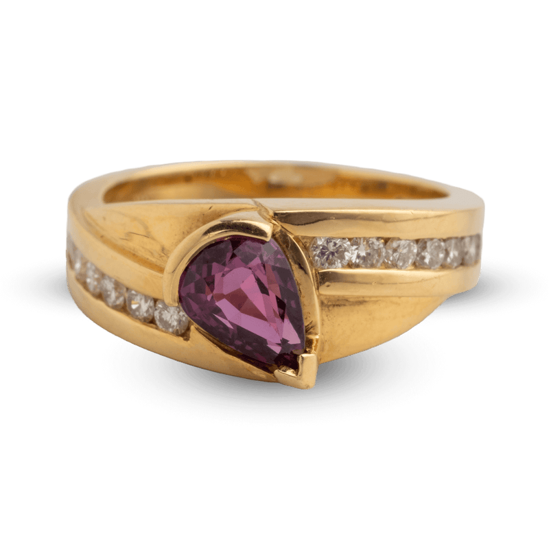 Yellow Gold Garnet & Diamond Ring