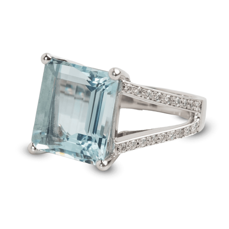 White Gold Aquamarine &amp; Diamond Ring