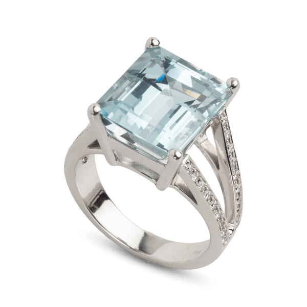 White Gold Aquamarine &amp; Diamond Ring