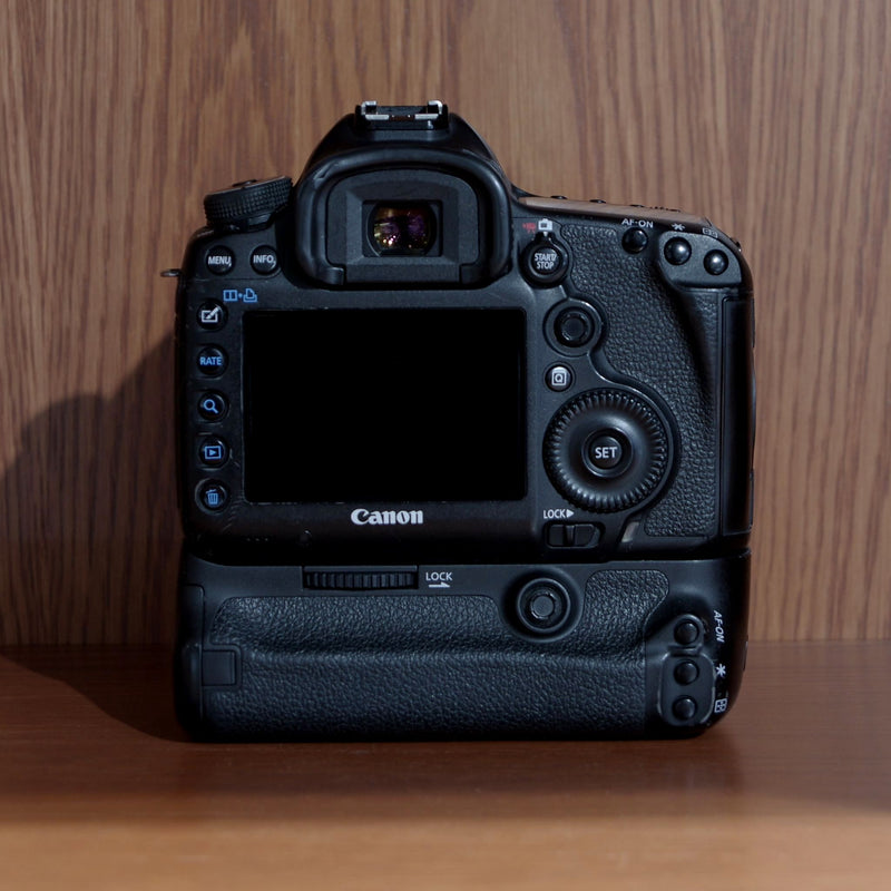 Canon EOS 5D Mark III Full Frame