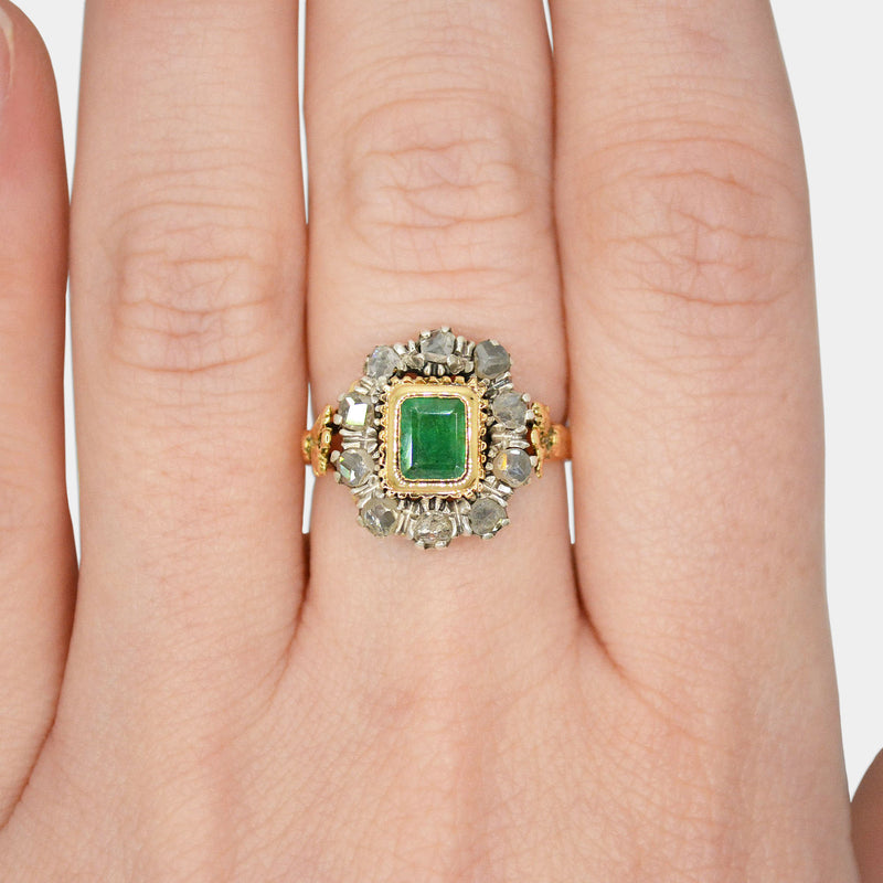 Vintage Emerald & Diamond Ring