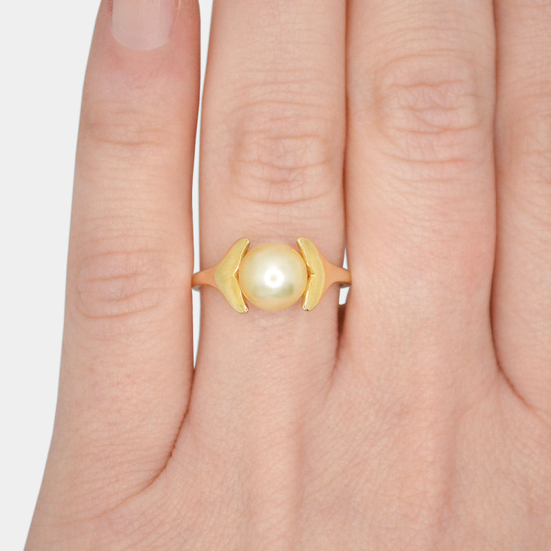 Double Whale Tail Pearl Ring