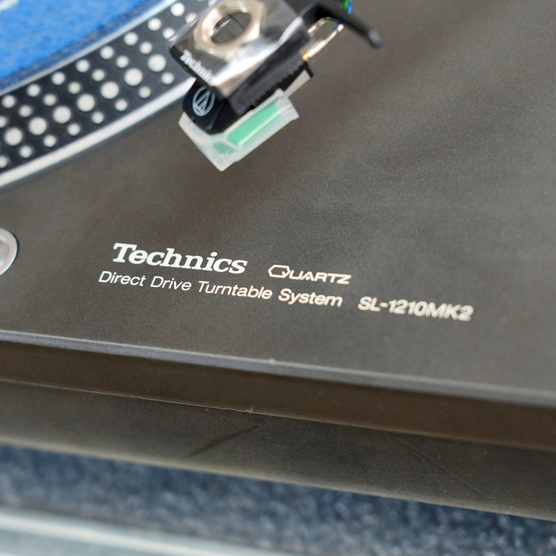 Technics SL1210 MK2 Turntable