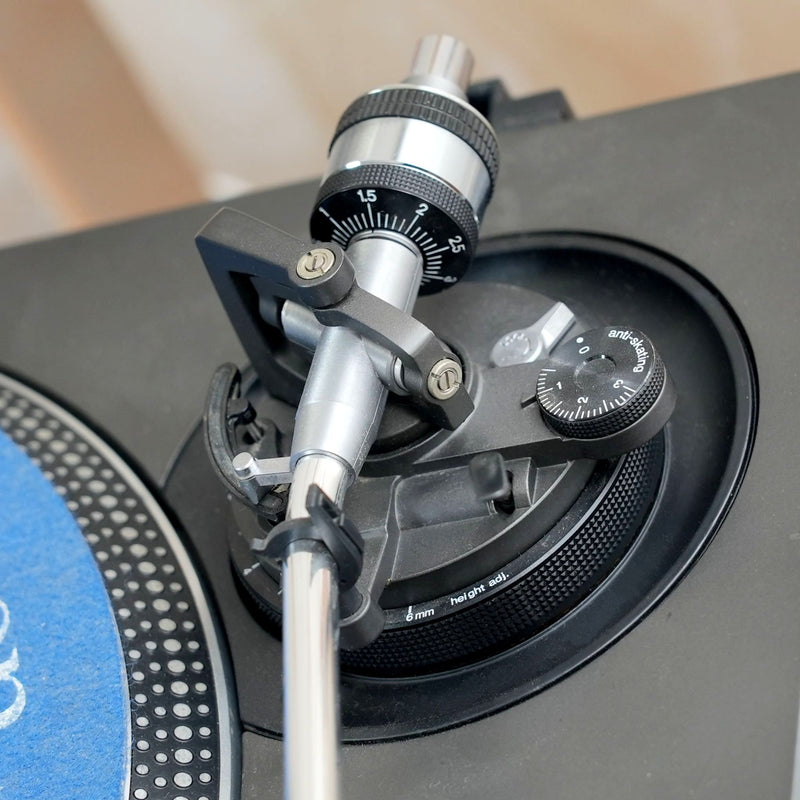 Technics SL1210 MK2 Turntable